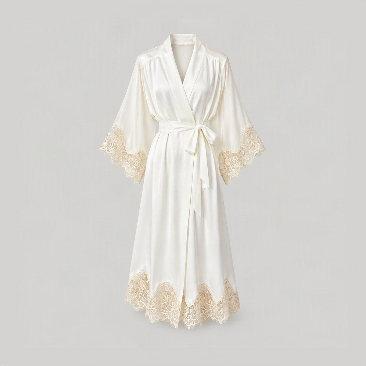 SuuSilk 19 Momme Lace-Trim Silk Robe – Pearl White
