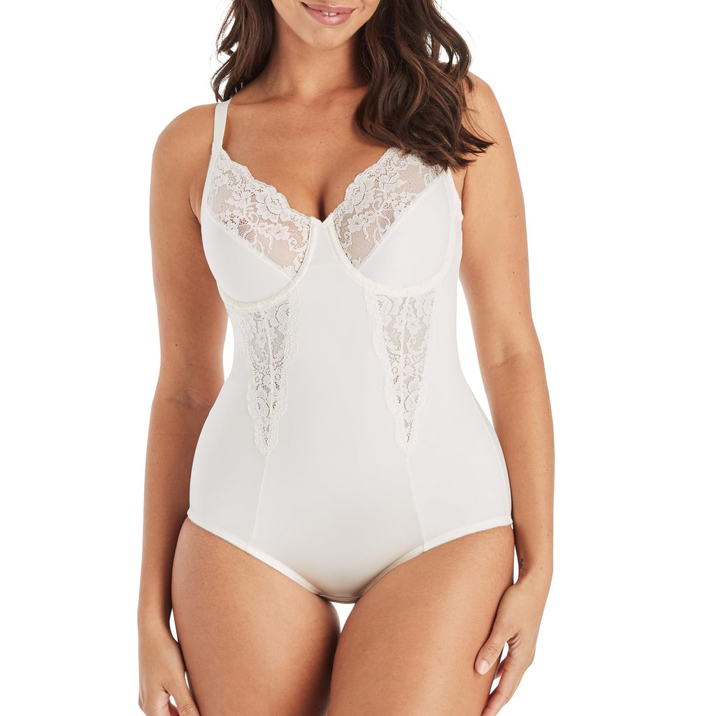 Maidenform Firm Control Bodysuit – Beige